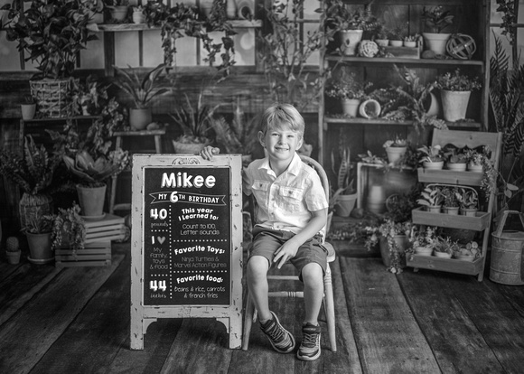 Mikee_6years_08bw