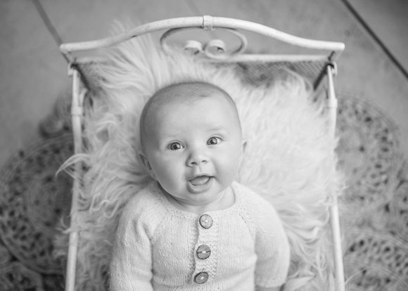 Theo_3months_40bw