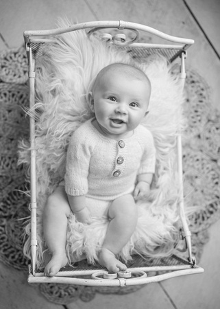 Theo_3months_43bw