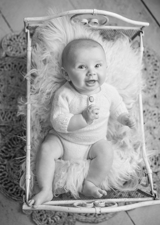 Theo_3months_38bw
