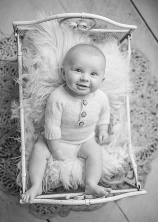 Theo_3months_44bw