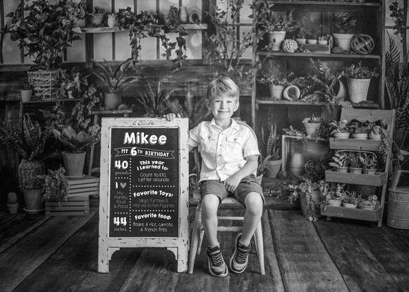 Mikee_6years_05bw