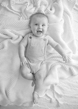 Theo_6months_098bw