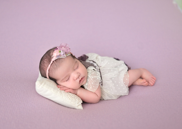 Emilia_newborn_09